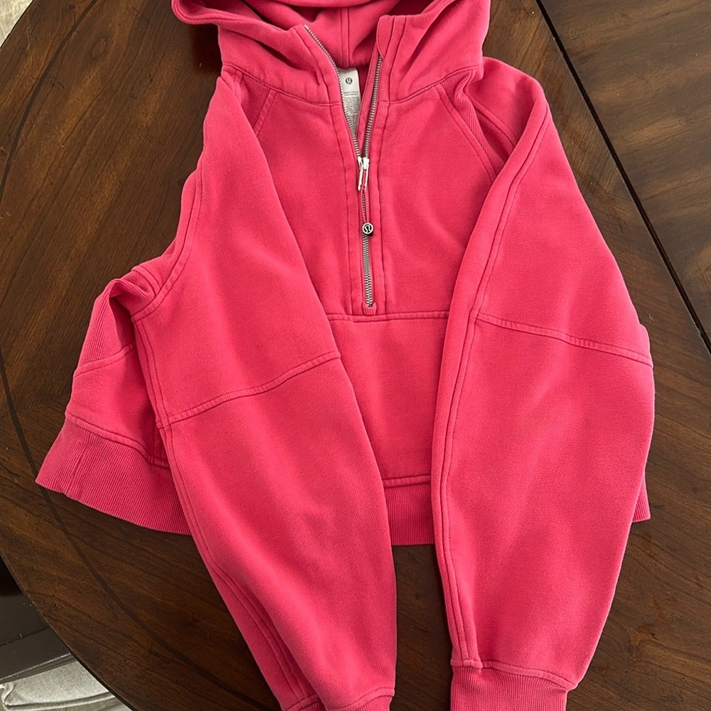 lululemon Full-Zip Hoodie - Lip gloss